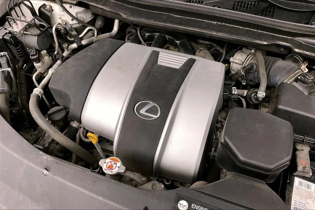 Used 2017 White Lexus 350 image 38