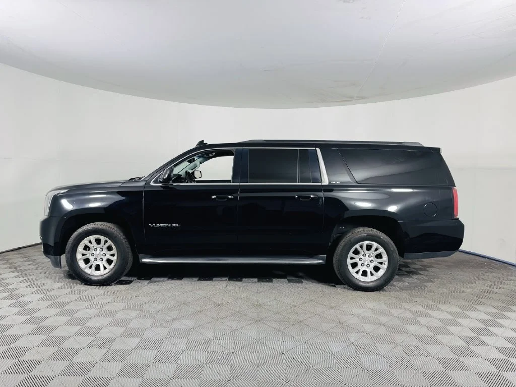 Used 2019 Black GMC SLE image 5