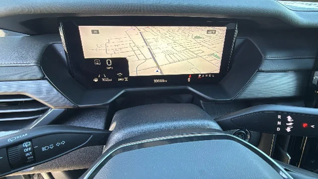 2025 GMC Acadia AT4 - Photo 21