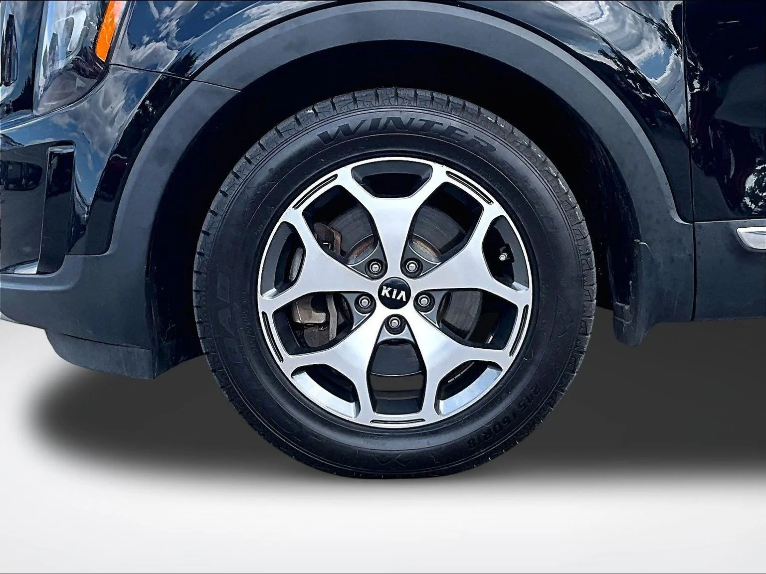 Used 2020 Black Kia EX image 10