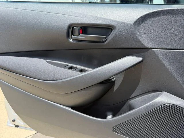 Certified Used 2025 CLASSIC SILVER METALLIC Toyota LE image 25