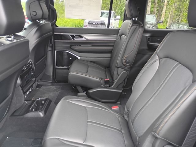 New 2026 Bright White Clear-Coat Exterior Paint Jeep 85th Anniversary Edition image 20