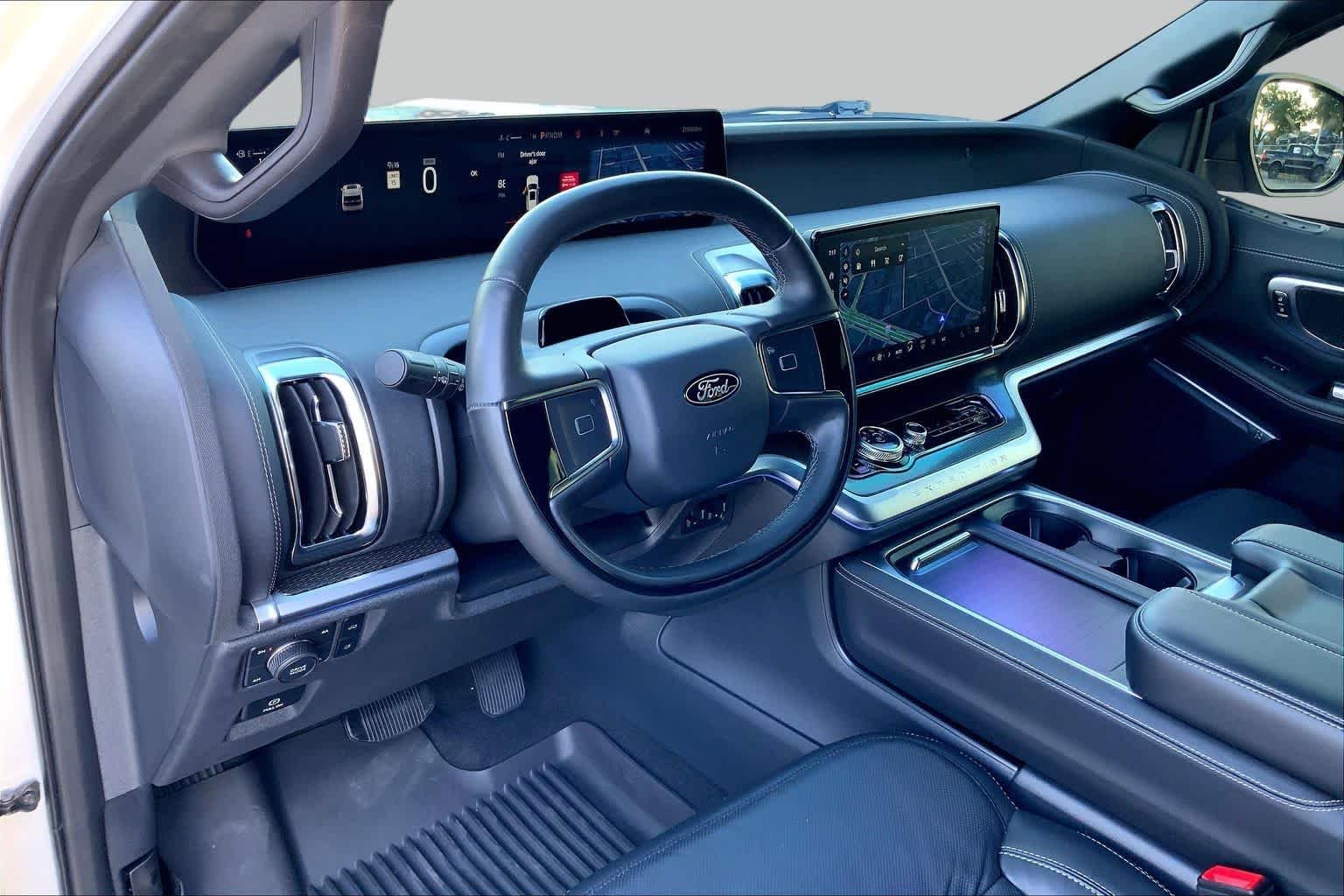 Used 2025 Space Silver Ford Platinum image 18