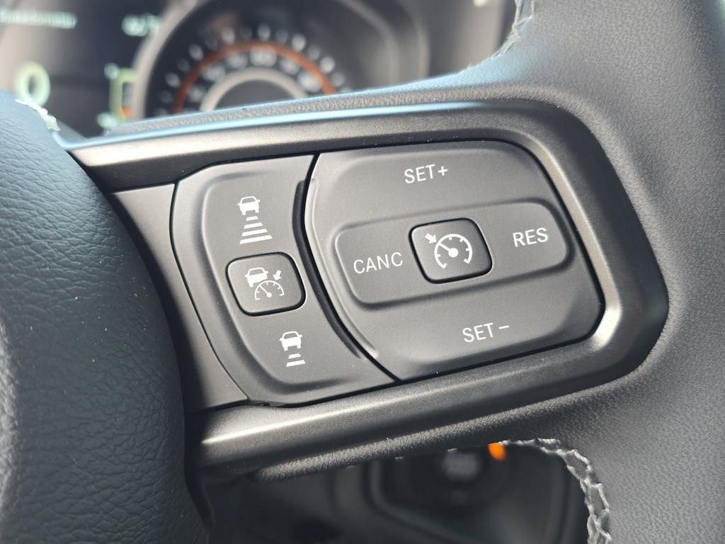 2025 Jeep Wrangler 4-Door Willys - Photo 24