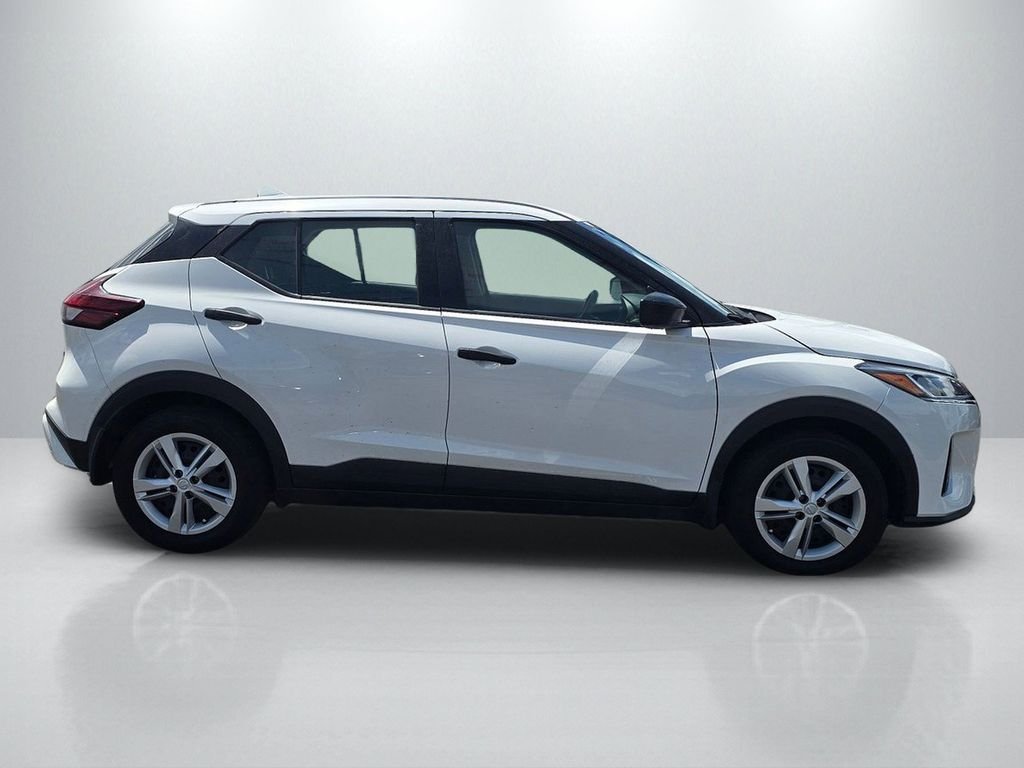 Used 2025 White Nissan S image 4