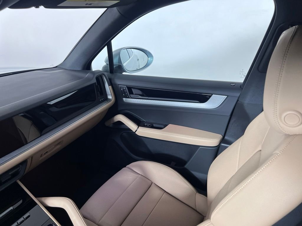 New 2026 Dolomite Silver Metallic Porsche  image 25