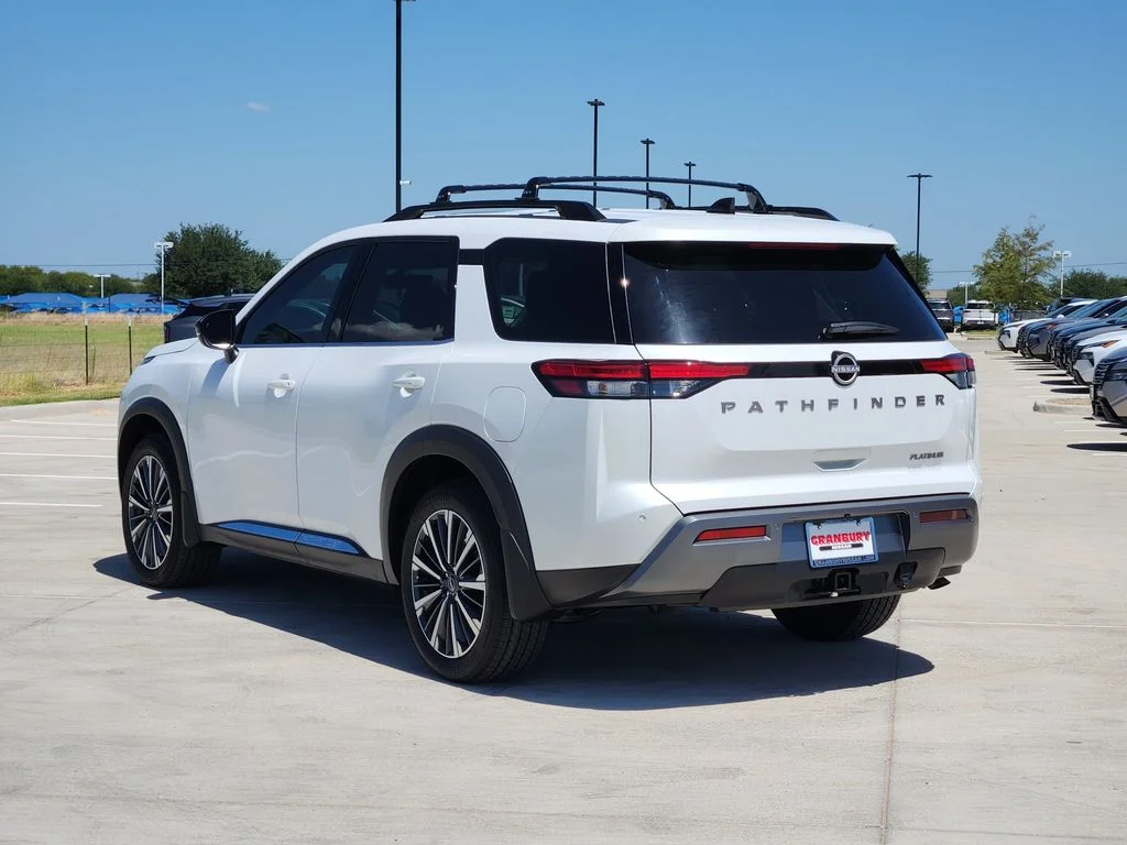New 2026 Everest White Pearl TriCoat Nissan Platinum image 4