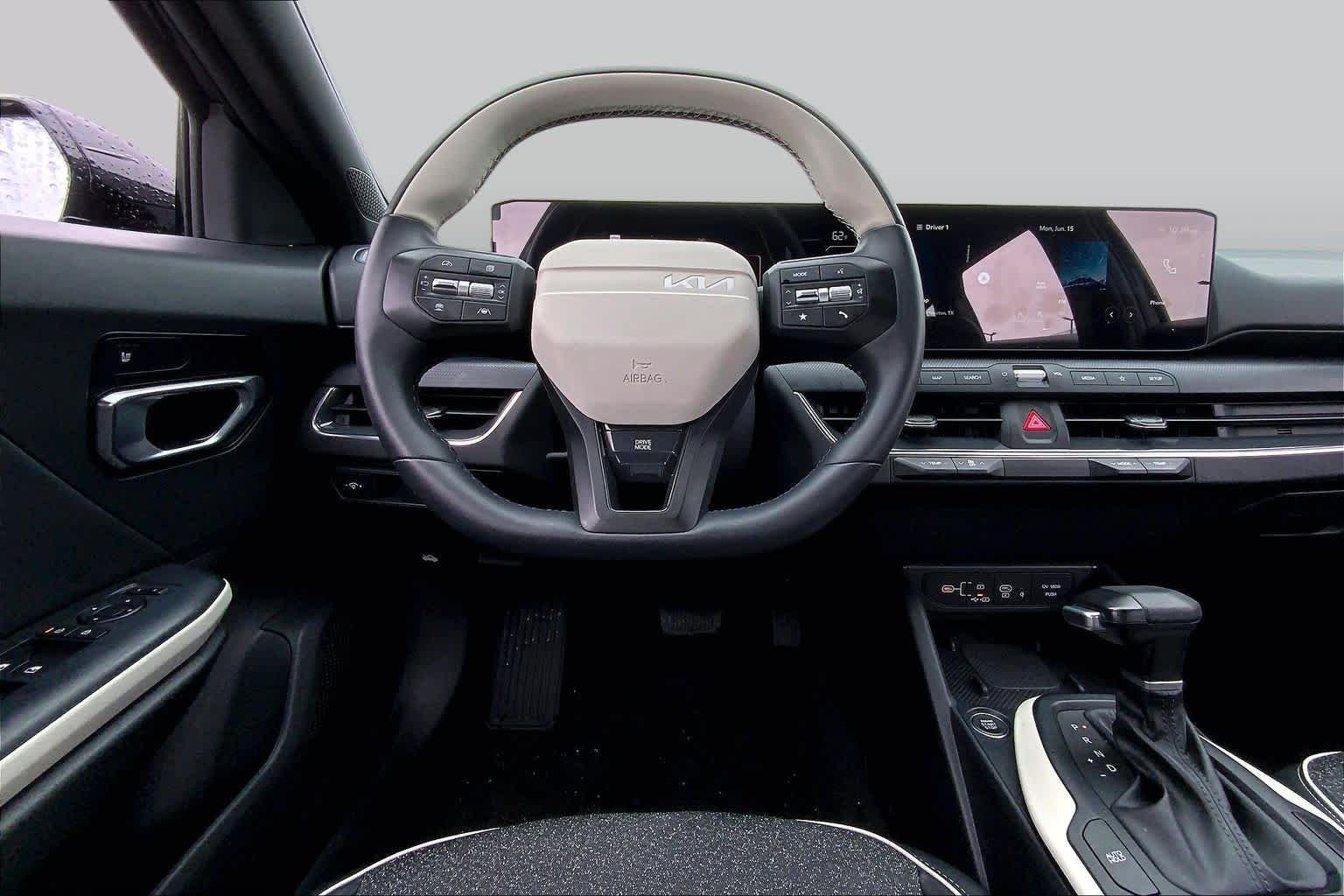 Used 2025 Aurora Black Pearl Kia GT-Line image 10