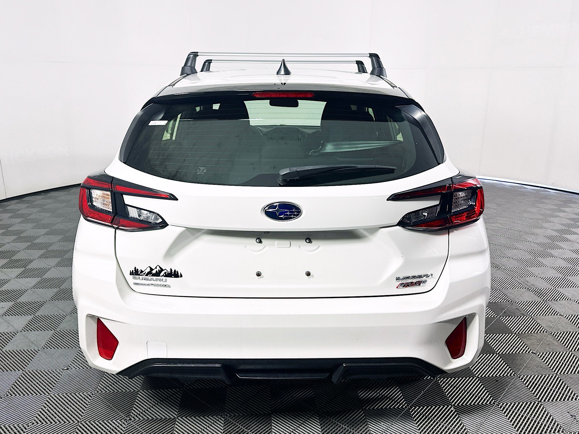 2024 Subaru Impreza thumbnail 6