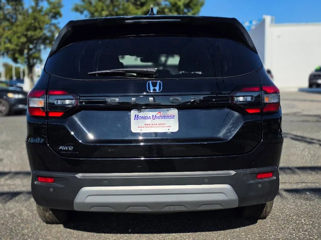 Certified Used 2025 Crystal Black Pearl Honda AWD EX-L image 5