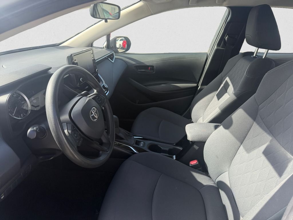 Used 2022 Classic Silver Metallic Toyota LE image 9