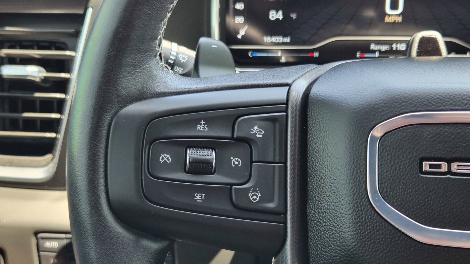 Used 2025 Onyx Black GMC Denali Ultimate image 24