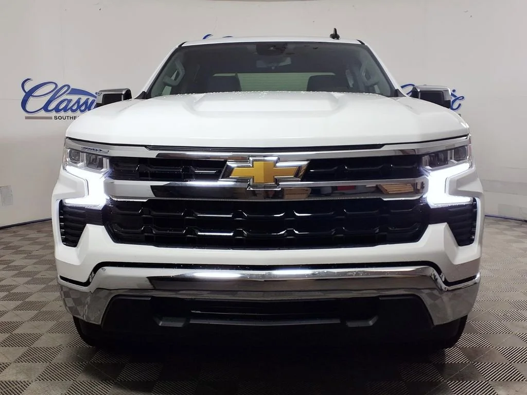 New 2026 Summit White Chevrolet LT image 3