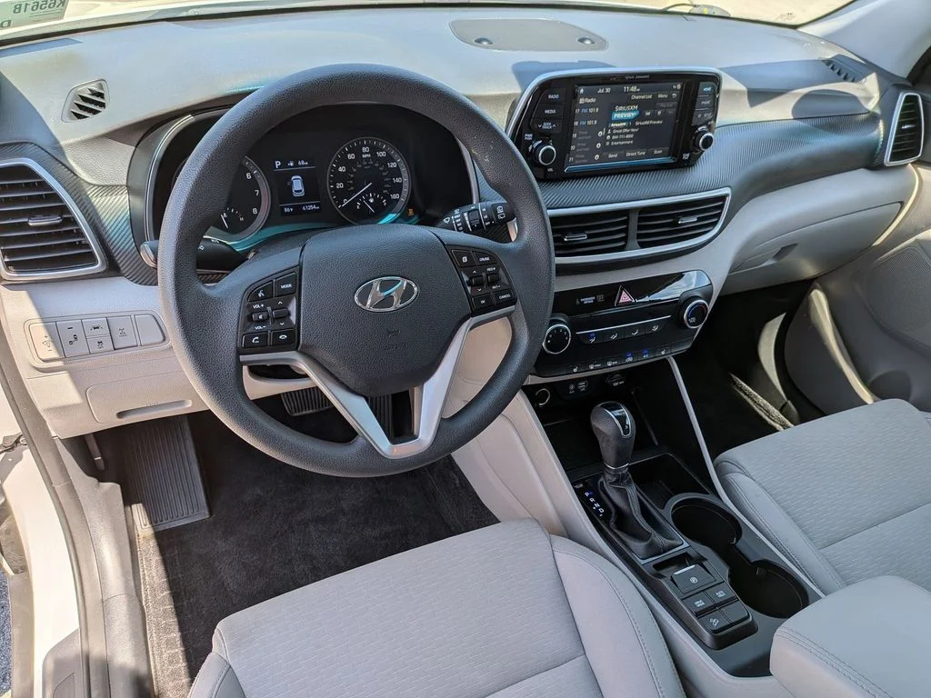 Used 2019 White Hyundai Value image 10