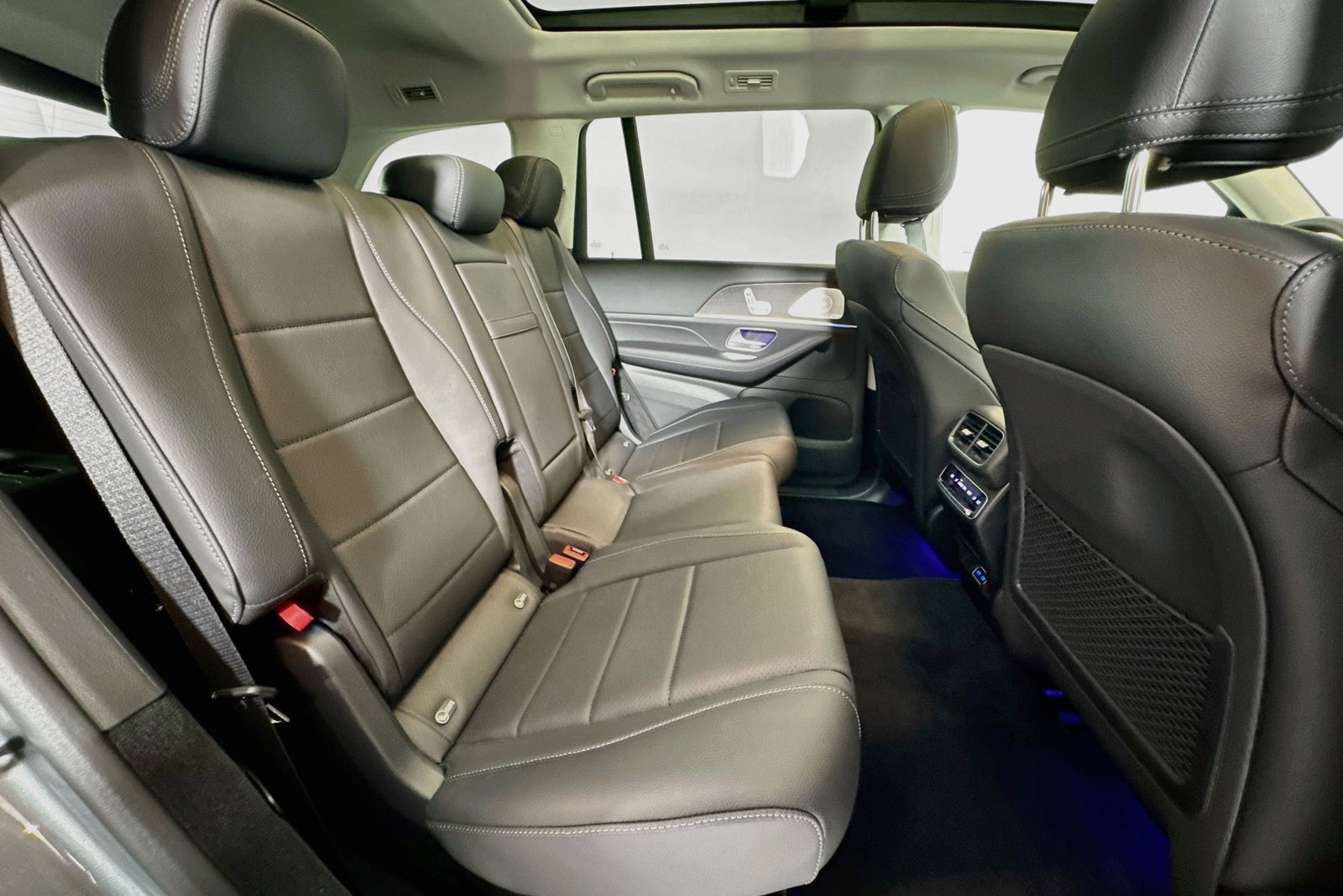 New 2026 Selenite Grey Metallic Mercedes-Benz GLS 450 image 26