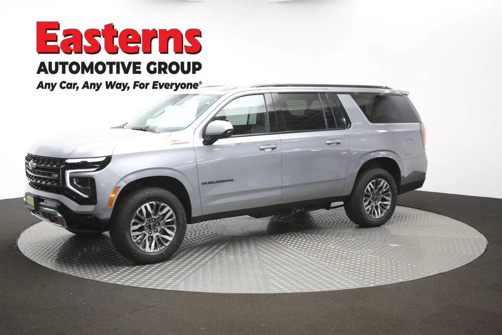 Used 2025 Gray Chevrolet Z71 image 61