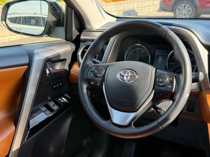 Used 2016 Magnetic Gray Metallic Toyota Limited image 14