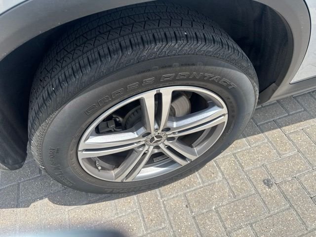 Used 2022 Silver Mercedes-Benz GLC 300 image 18