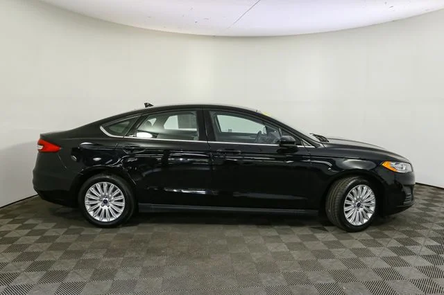 Used 2020 Black Ford S image 12