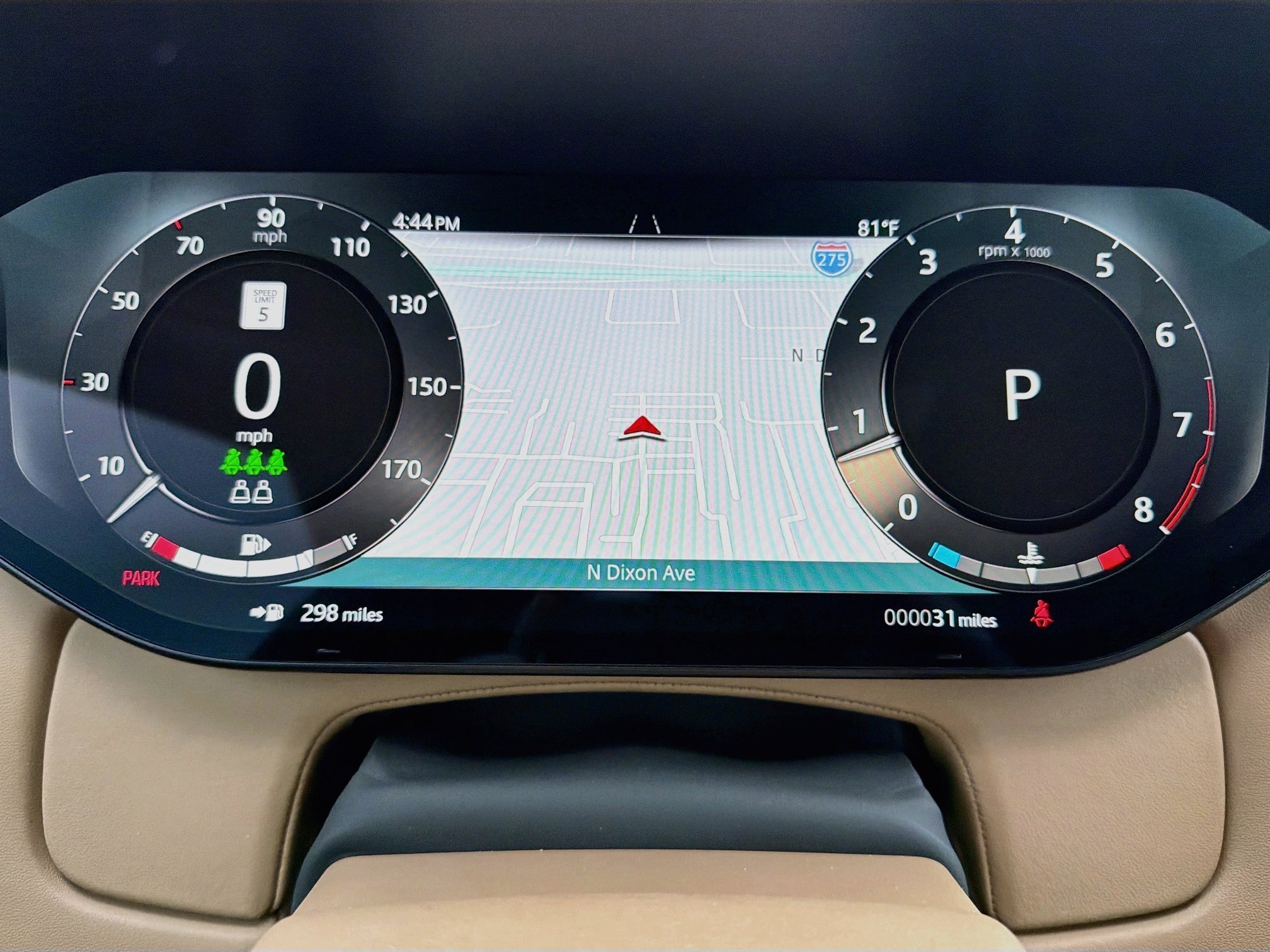 New 2026 Fuji White Land Rover SE image 41