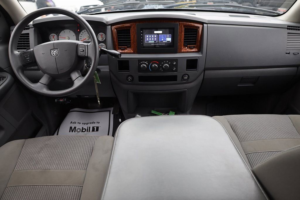 Used 2006 Bright White Dodge SLT image 18