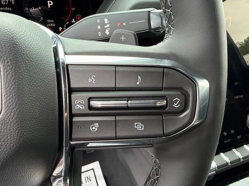 Used 2026 Glacier White Tricoat GMC Denali image 33