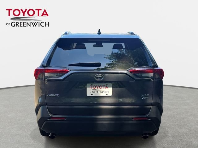 Used 2025 Gray Toyota XLE image 4