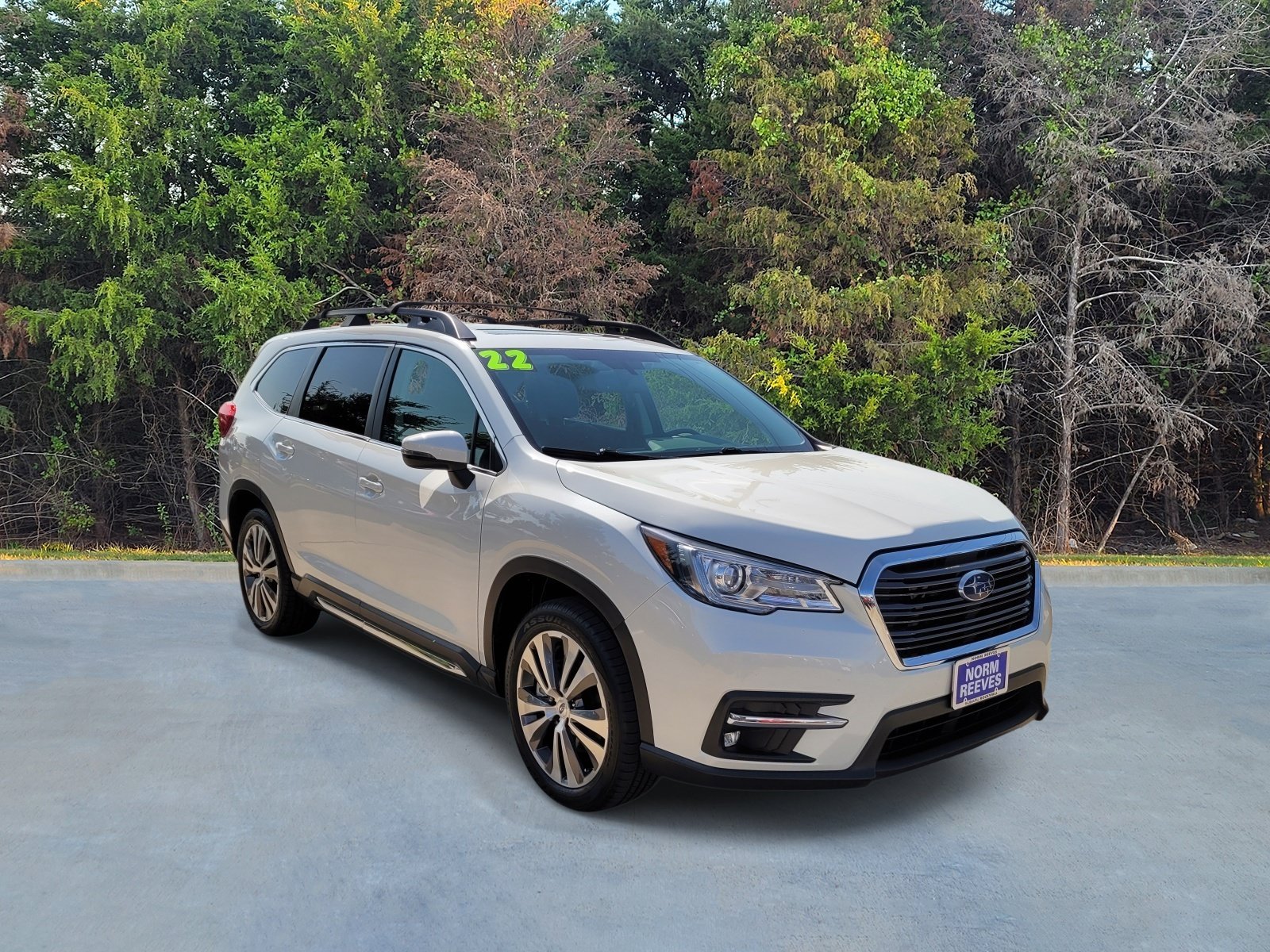 Used 2022 Crystal White Pearl Subaru Limited image 16