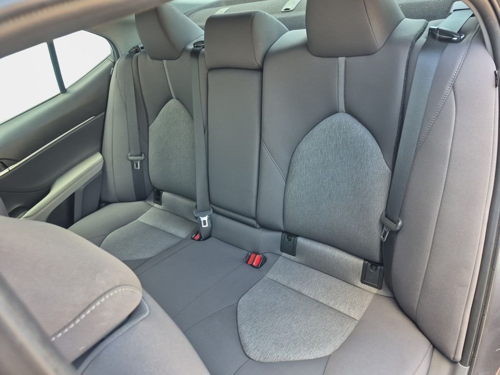 2023 Toyota Camry LE - Photo 19