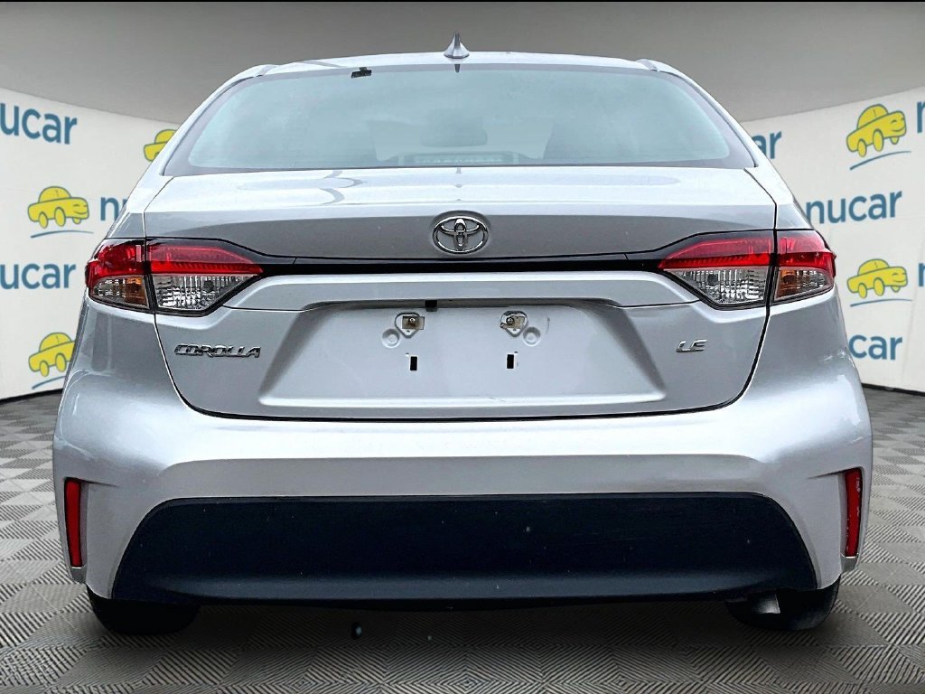 Used 2024 Classic Silver Metallic Toyota LE image 5