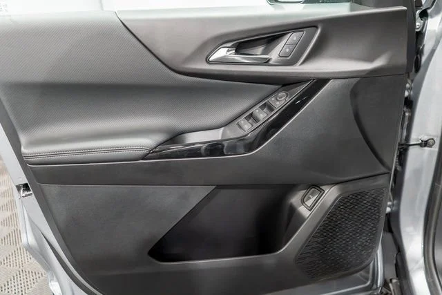 New 2027 Sterling Gray Metallic Chevrolet LT image 12