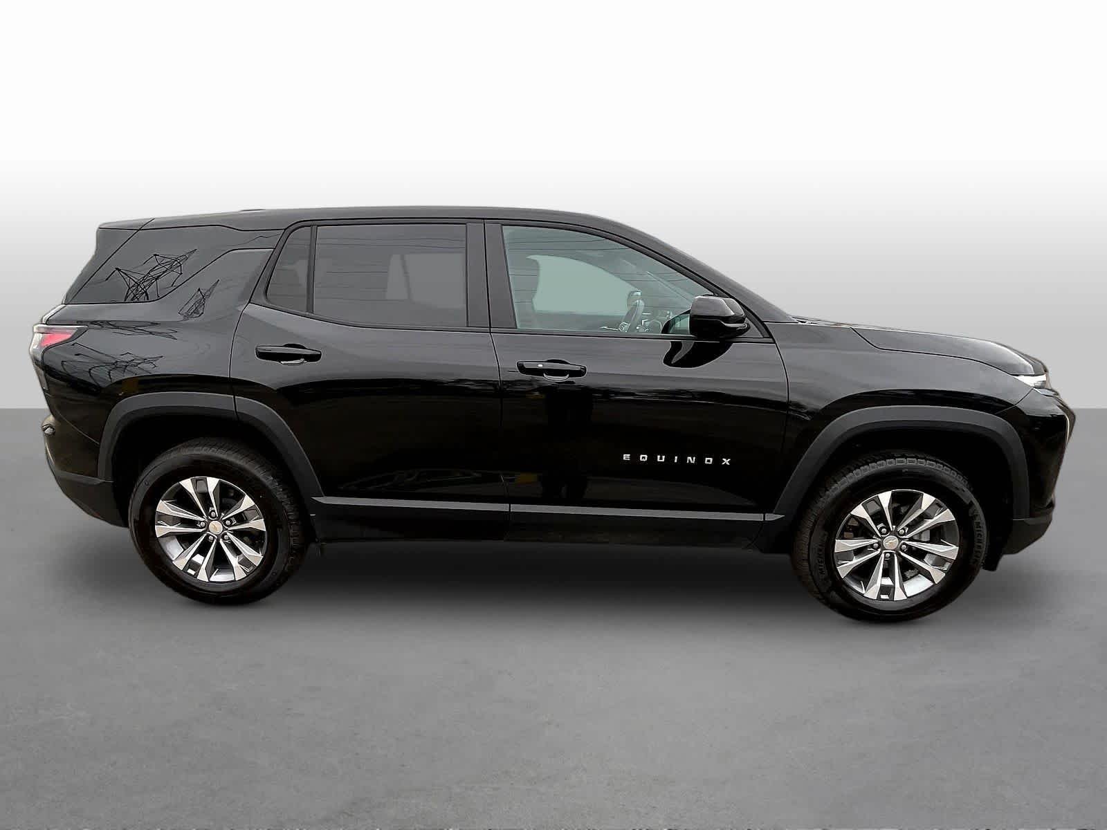 2026 Chevrolet Equinox LT - Photo 8