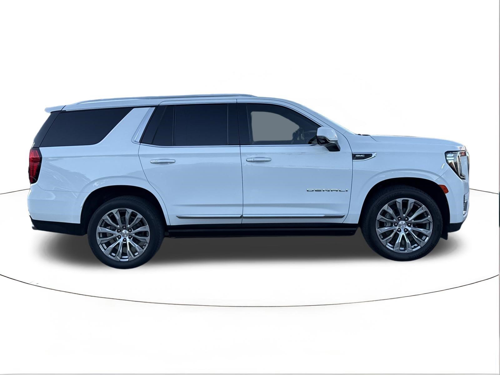 Used 2022 Summit White GMC Denali image 2
