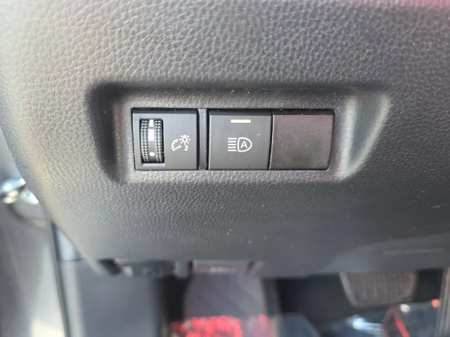 Used 2021 Gray Toyota XLE image 26
