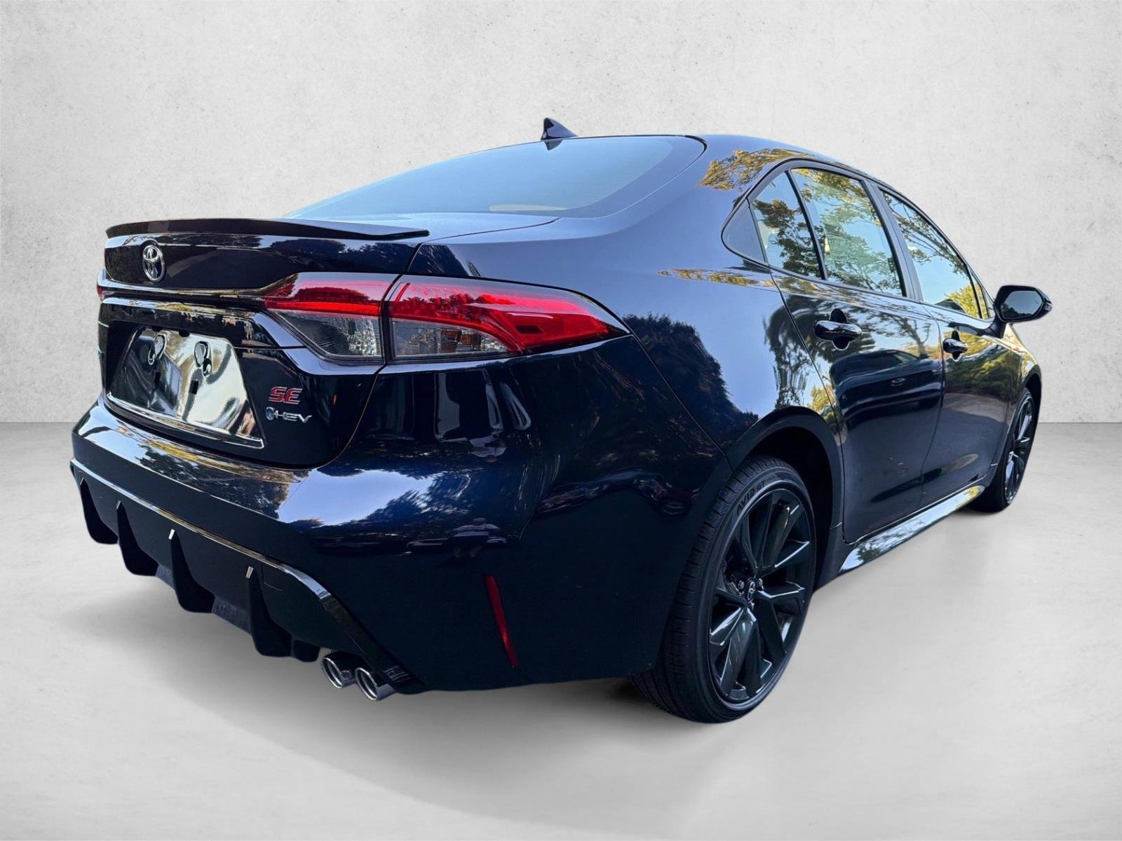 New 2027 Blueprint Toyota Hybrid SE image 3
