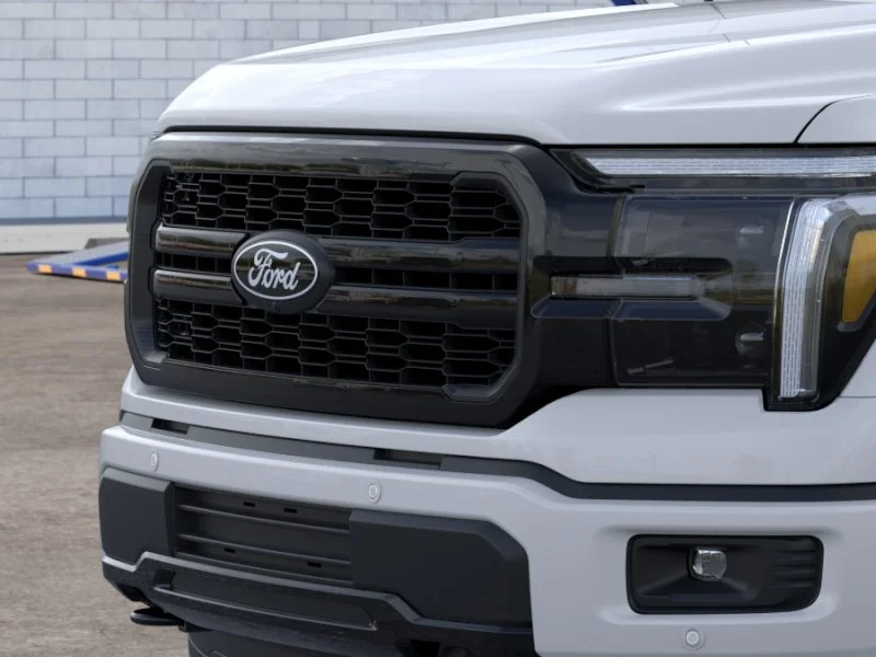 New 2026 Oxford White Ford Lariat image 17