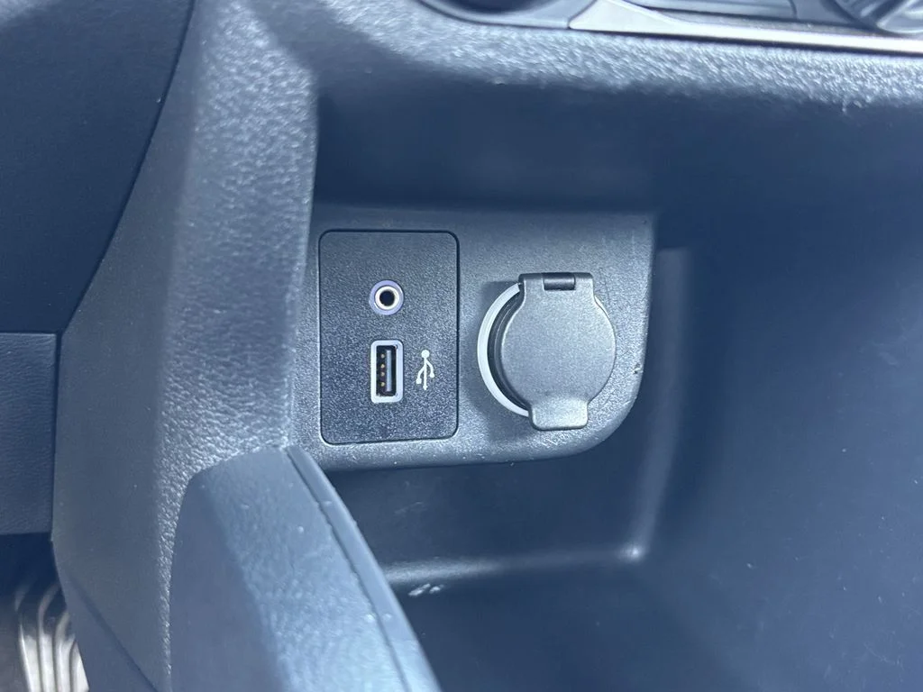Used 2020 Black Nissan S image 28