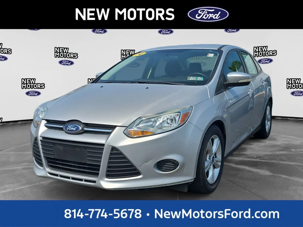 Used 2014 Ingot Silver Ford SE image 1