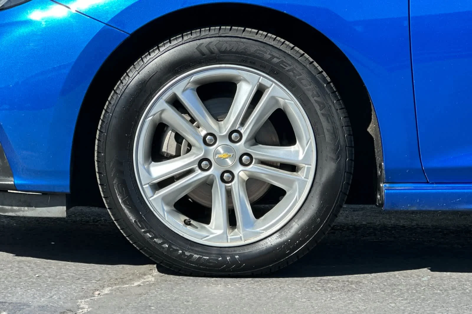 Used 2017 Kinetic Blue Metallic Chevrolet LT image 24