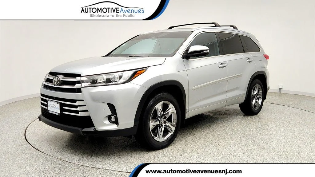 2019 Toyota Highlander Limited Platinum 4x4 V6's photo