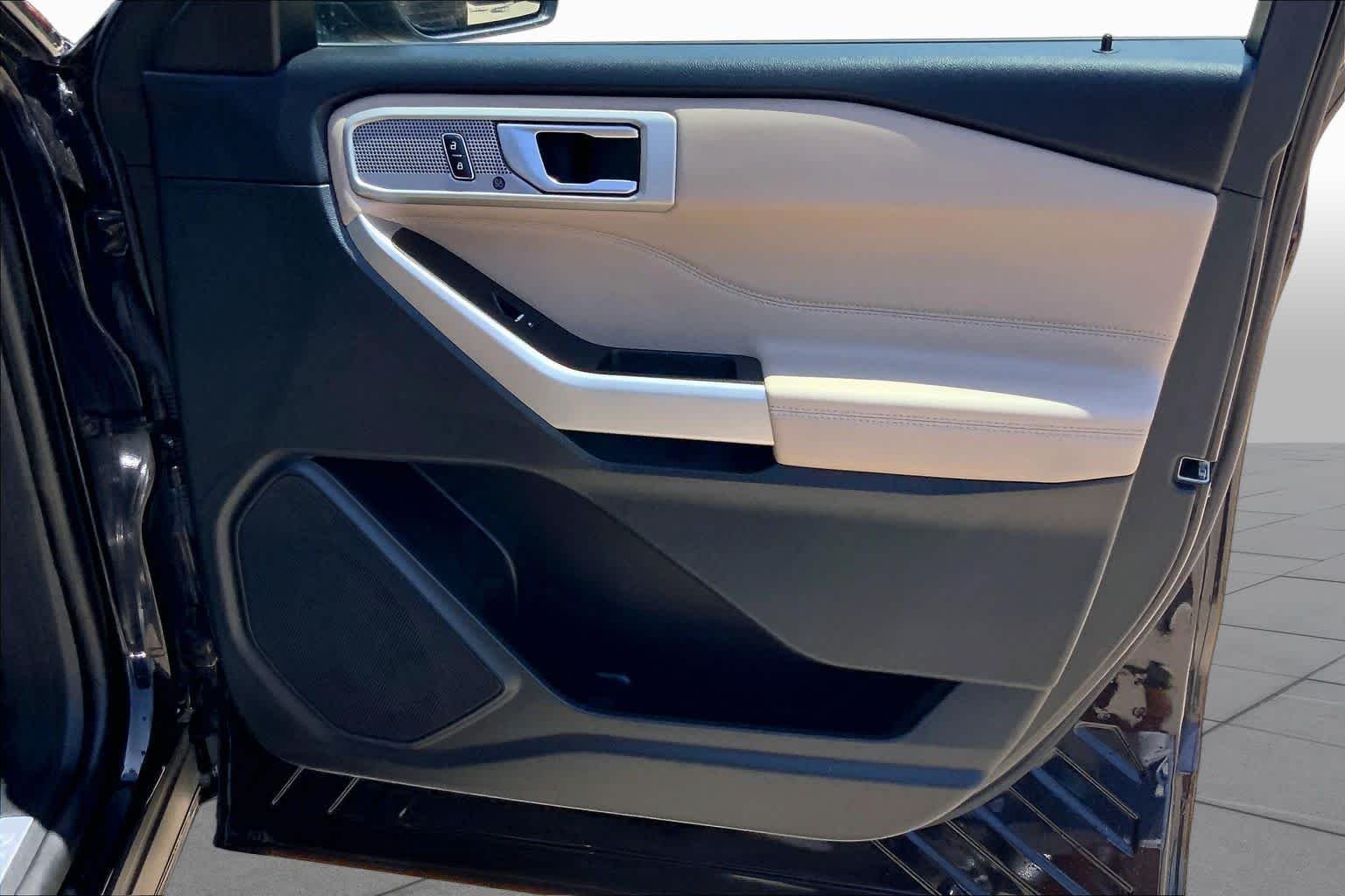 2023 Ford Explorer Limited - Photo 23