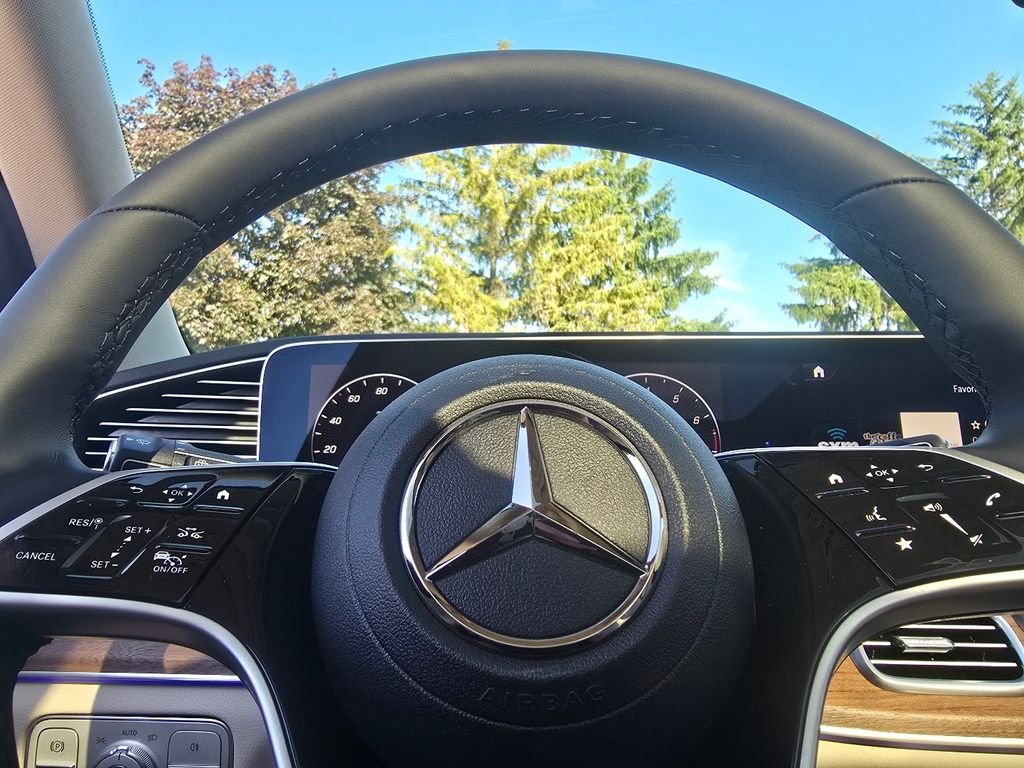 New 2026 Black Mercedes-Benz GLE 350 image 30
