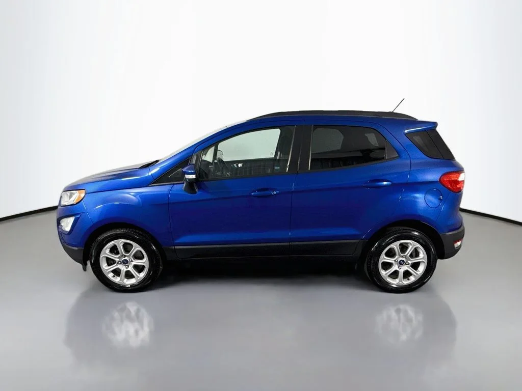 Used 2018 Blue Ford SE image 4