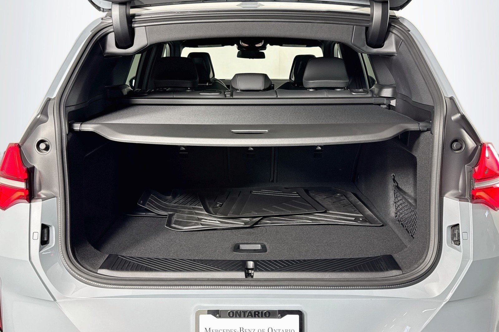Used 2025 BROOKLYN GREY BMW 30 xDrive image 21