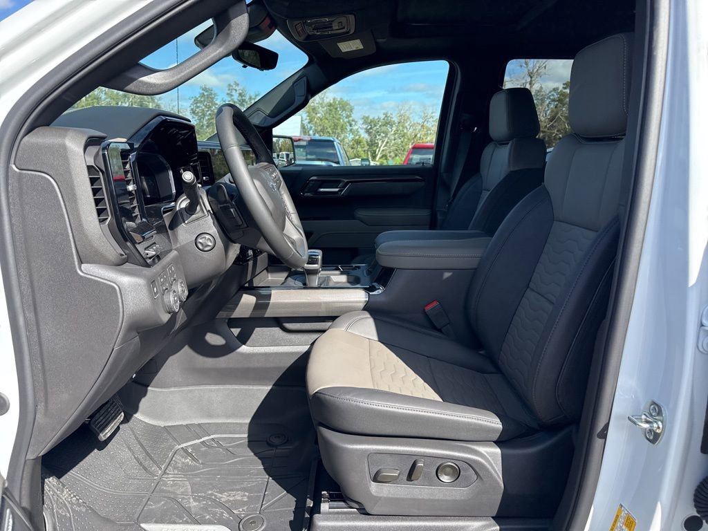 2026 Chevrolet Silverado 1500 ZR2 - Photo 5