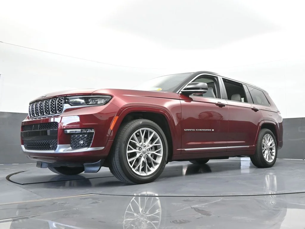 Used 2023 Velvet Red Pearlcoat Jeep Summit image 64