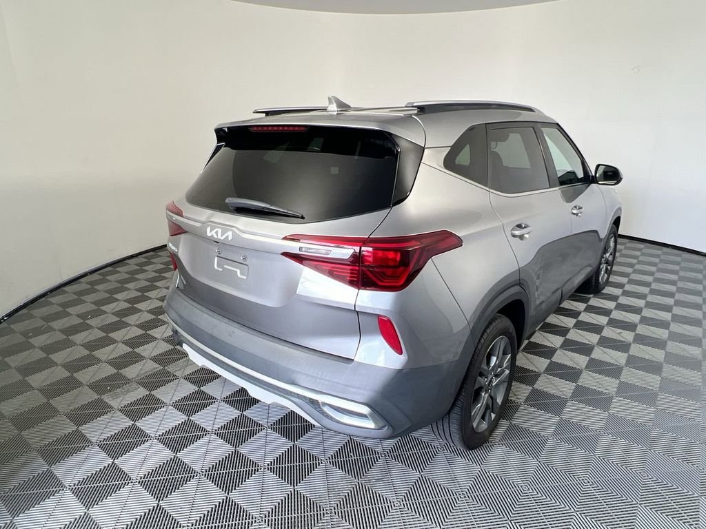 Used 2022 Gray Kia S image 3