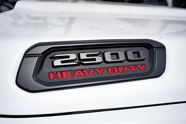 New 2026 Bright White Clear-Coat Exterior Paint RAM Tradesman image 11