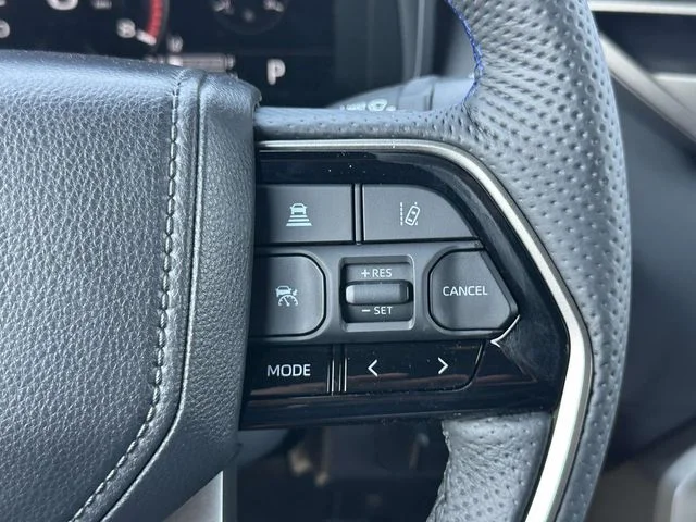 New 2026 Midnight Black Metallic Toyota  Platinum image 24