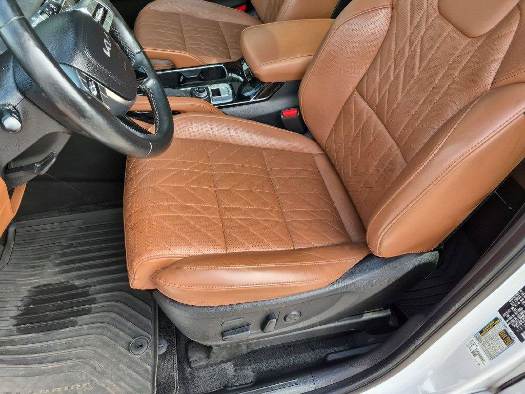 Used 2023 White Kia SX-Prestige X-Line image 27